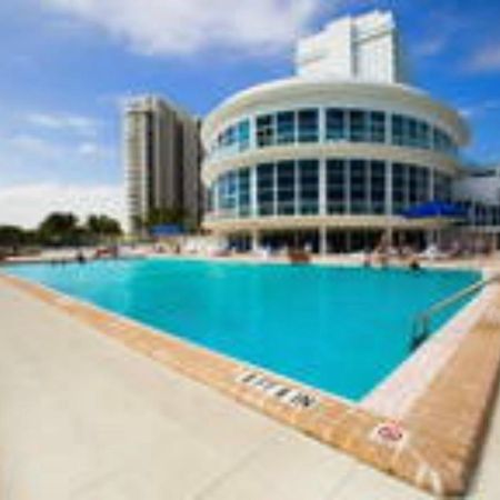 Castle Beach Resort Apartment Miami Beach Exterior foto